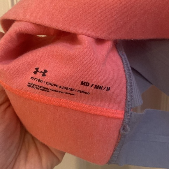NWOT Under Armour sports bra - Picture 3 of 4